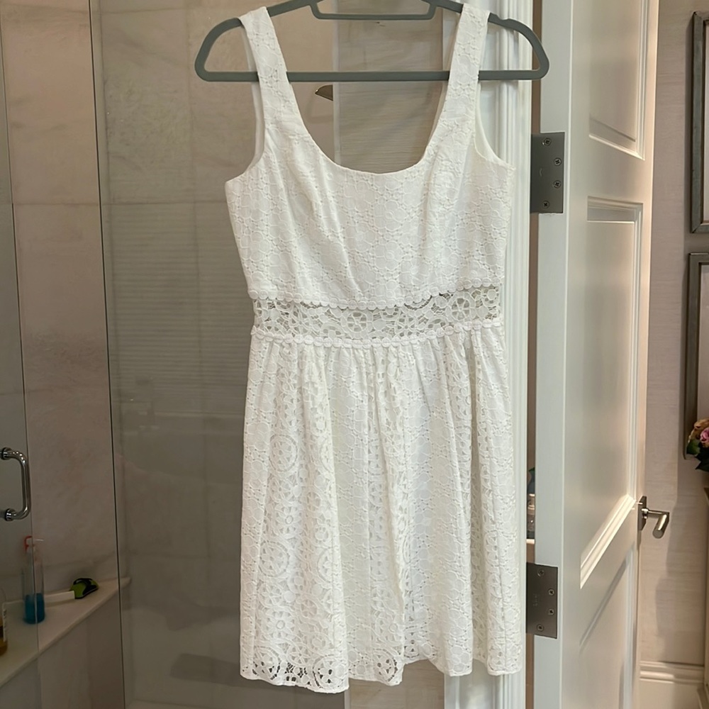 *NEW WITH TAGS* LILLY PULITZER WHITE DRESS